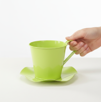 Prodotto Tazza da tè decorativa in metallo con piattino, verde chiaro, Ø12 cm, H10 cm, 8 pezzi.