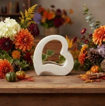 Prodotto Decorazione a forma di cuore per piante e composizioni floreali, design aperto, forma a cuore moderna, 19 cm