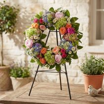 Prodotto Porta ghirlande in metallo per decorazioni, come cavalletto