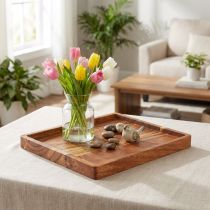 Prodotto Vassoio decorativo da portata, in legno di acacia oliato, 30x25 cm