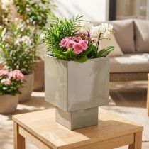 Prodotto Vaso cubico verde, 22 cm, con supporto rialzato