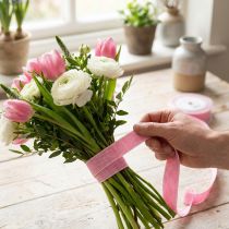 Prodotto Nastro regalo con motivo a spina di pesce nastro bianco rosa 25 mm 15 m