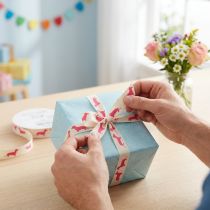 Prodotto Nastro decorativo con motivo a bassotto, ideale come regalo, largo 15 mm e lungo 18 m.