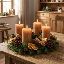 Prodotto Candele a colonna color caramello tinta unita 70×100 mm Set di 4 - Decorazione rustica, lunga durata di combustione, candele marroni per un'atmosfera accogliente