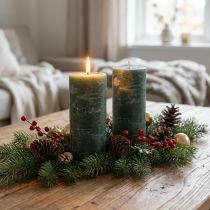 Prodotto Set di 2 candele a colonna, verde scuro, 85x200 mm – Candele decorative eleganti e durature per un'atmosfera suggestiva