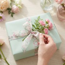 Prodotto Nastro regalo con motivo floreale per eleganti confezioni regalo, 15 m