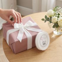 Prodotto Nastro di velluto, nastro regalo, nastro decorativo, velluto bianco, larghezza 20 mm, lunghezza 10 m