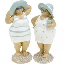 Figura decorativa donne sulla spiaggia, decorazione estiva, figure da bagno con cappello blu/bianco H15/15,5 cm set di 2