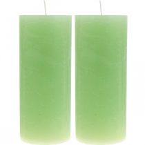 Prodotto Set di 2 candele a colonna colorate, verde lime, 85×200 mm, lunga durata di combustione