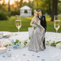 Prodotto Coppia che festeggia l'anniversario di matrimonio d'argento, 10 cm.