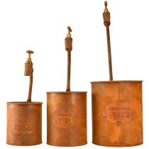 Prodotto Fioriera decorativa in metallo patinato con rubinetto H25/37/43 cm set da 3 pz