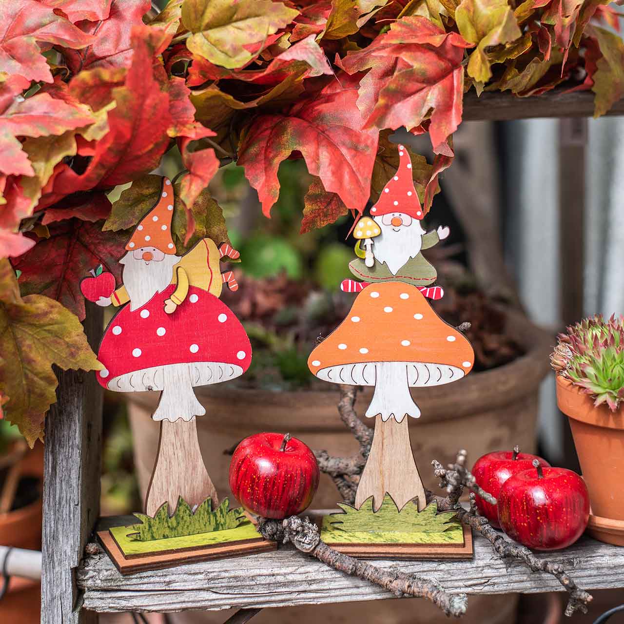 Agarico di mosca per l&#39;autunno, decorazione in legno, gnomo su fungo arancione / rosso H21 / 19,5 cm 4 pezzi