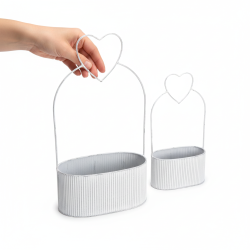 Prodotto Ciotola ovale decorativa in metallo con cuore, bianca, 20/16 cm, set da 2