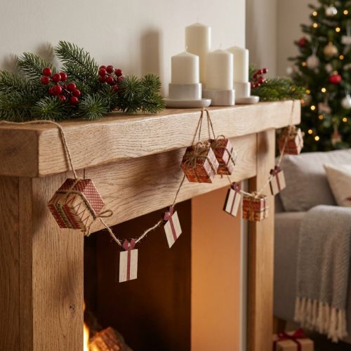 Ghirlanda Regali di Natale e Stelle Rosso Verde Naturale 100 cm 2 pz | Floristik24.it