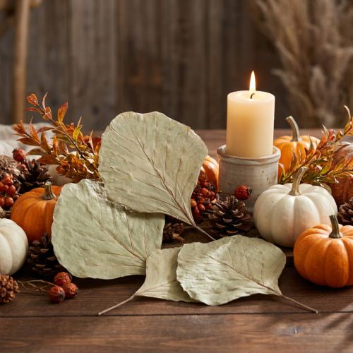 Decorazione con foglie di