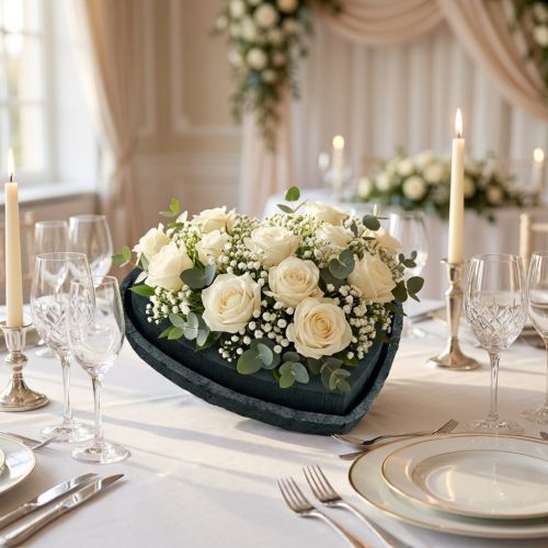 Cuore floreale in schiuma nero 17 cm 2 pezzi di decorazione nuziale | Floristik24.it