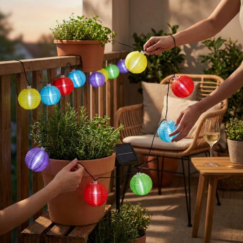 Catena lanterna solare LED colorato 4,5 m 10 lampadine bianco freddo | Floristik24.it