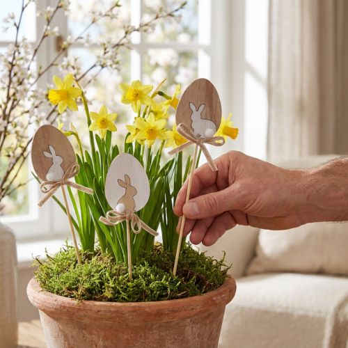 Tappi per fiori Decorazione pasquale Uovo in legno con coniglietto naturale 5×7 cm 12 pz | Floristik24.it