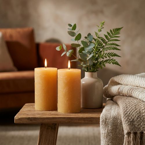 Candele a colonna colorate, color miele, set da 2, 85×150 mm, lunga durata di combustione, creano un'atmosfera accogliente, decorazione da tavola | Floristik24.it