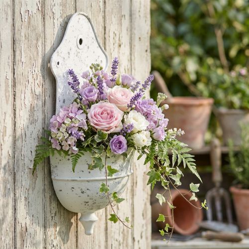 Ciotola da parete shabby chic in metallo semicircolare bianca 24 cm × 10 cm × 47 cm | Floristik24.it