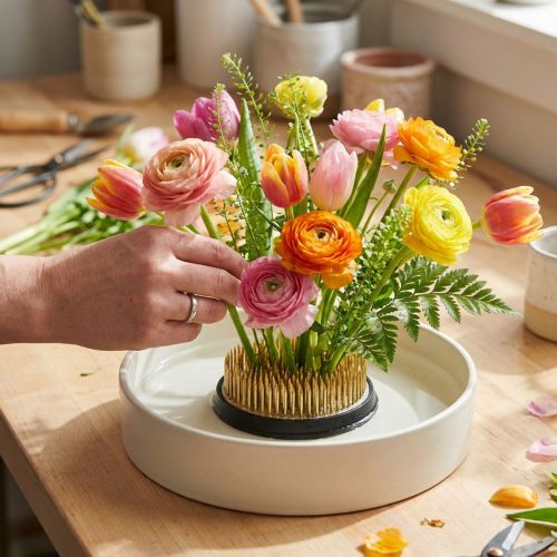 Riccio plug-in Kenzan riccio fiore rotondo ottone argentato Ø60mm | Floristik24.it