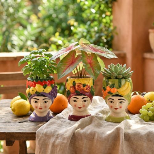 Prodotto Testa di pianta ragazza con frutta in ceramica decorativa 13,5 cm 3 pezzi