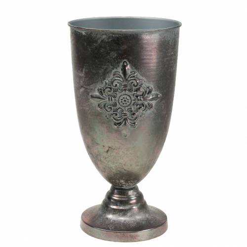 Calice decorativo in metallo con ornamento grigio argento Ø16,5cm H31cm Calice decorativo in metallo con ornamento grigio argento Ø16,5cm H31cm