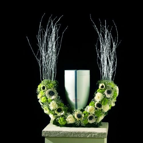 Mezzo anello urna in schiuma floreale H29cm Ø47cm 1pz gioielli da lutto