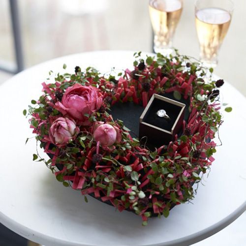 Prodotto Cuore di schiuma floreale nero 33cm 2 pezzi decorazione matrimonio