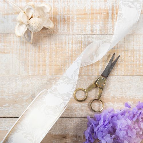 Prodotto Nastro in organza color crema, decorativo con cuoricini, largo 40 mm, lungo 15 m.