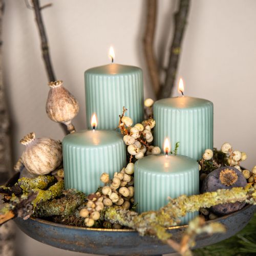 Floristik24 Candele a colonna candele scanalate verde smeraldo 70/90 mm 4 pz