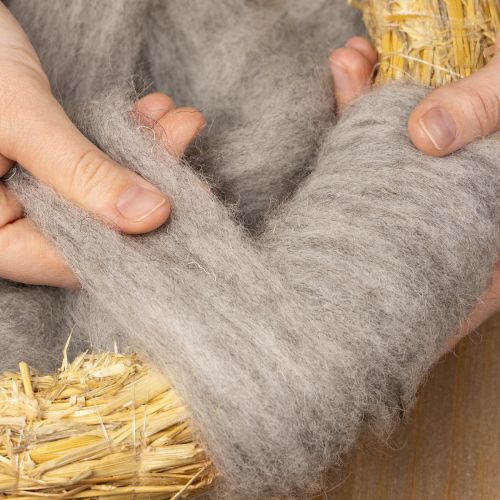 Prodotto Cordino di lana decorativo grigio naturale 2 m lana infeltrita per artigianato e floricoltura