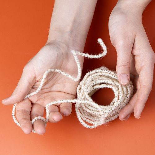 Prodotto Cordoncino di lana bianco con filo dorato 5m x 5mm con filo per decorazioni e lavori artigianali