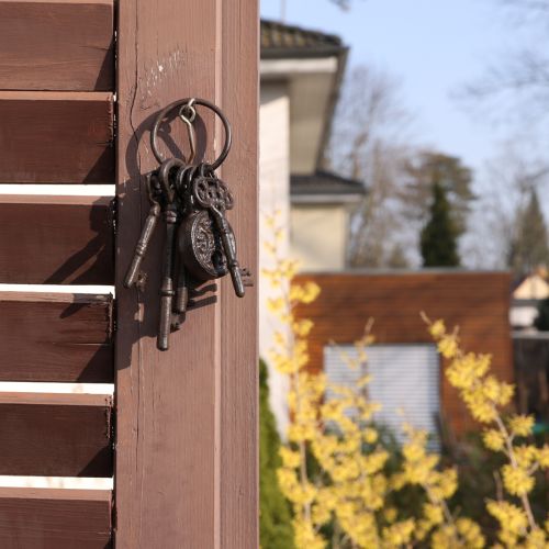 Prodotto Mazzo di chiavi decorative in metallo con lucchetto marrone H22cm