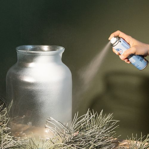 Spray glitterato effetto neve argentato per finestre e decorazioni invernali 150 ml | Floristik24.it