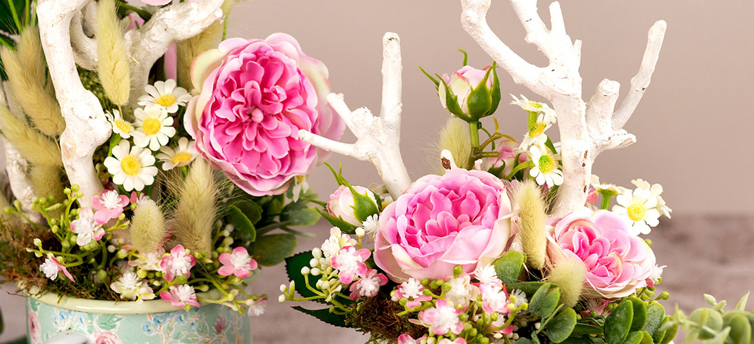 Rose decorative seta e schiuma