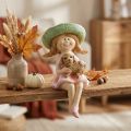 Statuetta da scaffale raffigurante una ragazza sorridente con un cane, Ø4,5 cm, H9,5 cm. | Floristik24.it