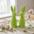 Coniglietti floccati, verde mela, decorazione per la tavola di Pasqua, 8×10×29cm, 2 pezzi | Floristik24.it