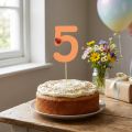 Tappi numerici compleanno 5 tasselli floreali in legno 27,5 cm 16 pz | Floristik24.it