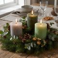 Set di candele a colonna, 3 tonalità di verde, interamente tinte, candele decorative per la decorazione della tavola e il benessere, 70x80 mm, 12 pezzi | Floristik24.it