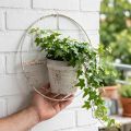 Fioriera shabby chic da parete in metallo bianco con sospensione Ø37cm | Floristik24.it