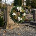 Supporto per ghirlanda verde scuro – per ghirlande di dimensioni ridotte, fino a 50 cm di diametro. | Floristik24.it
