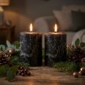 Candele a colonna nere, tinte in tutto il loro spessore, 85x120 mm, set da 2, decorazione rustica da tavola | Floristik24.it