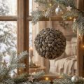 Palla decorativa di pigne di ontano da appendere, sbiancata, 20 cm | Floristik24.it