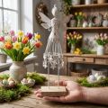 Fata in fiore decorazione da tavola decorazione in metallo primavera fata bianca H30.5cm | Floristik24.it