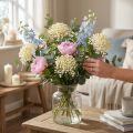 Ramo di gemme di ortensia 55 cm crema 6 pezzi | Floristik24.it