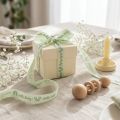 Nastro regalo "Hello Baby", nastro decorativo per battesimo, verde, 25 mm, 16 m | Floristik24.it
