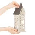 Casetta decorativa in metallo con finestre e camino, 28 cm | Floristik24.it
